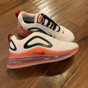 Nike Air Max 720 Women’s size 6.5